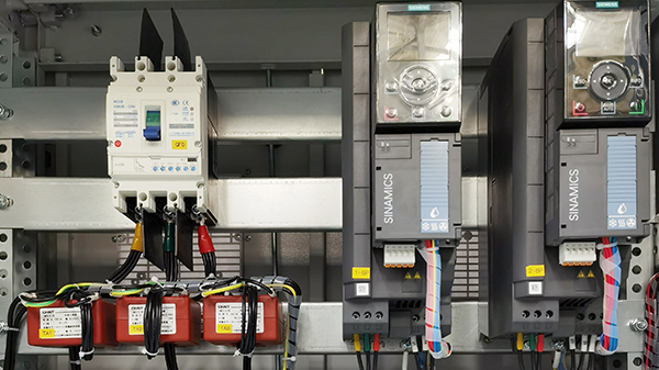 起重機監(jiān)控系統(tǒng)特點 起重機監(jiān)控系統(tǒng)特點