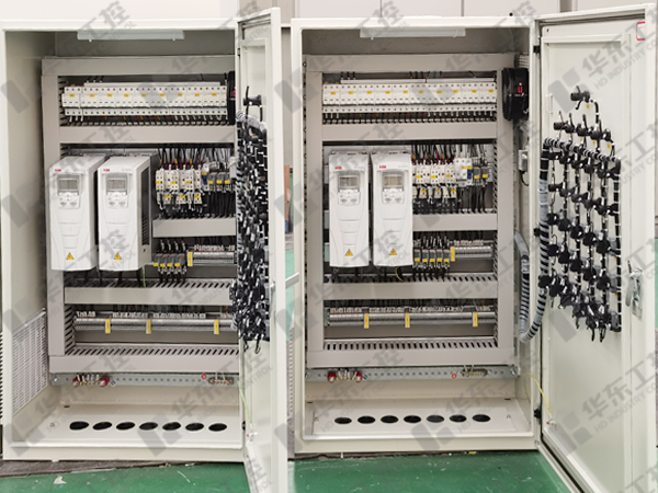 控制箱細節 控制箱細節