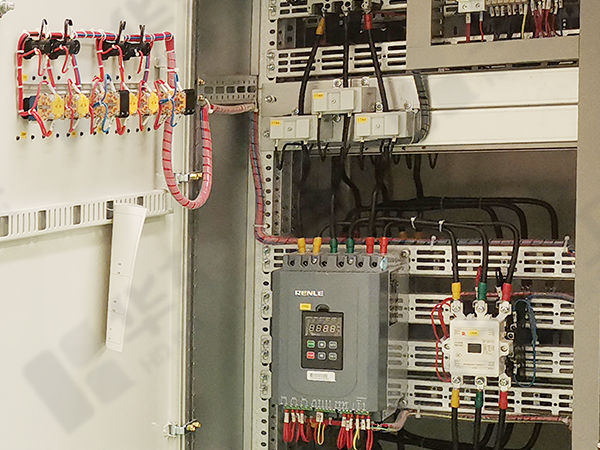 軟啟柜細節圖 軟啟柜細節圖