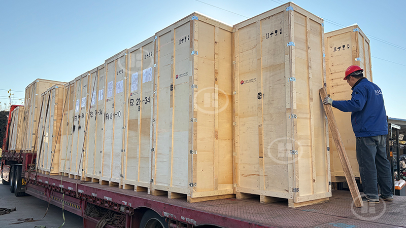 華東工控匠心打造，又一批高端控制柜成功啟航，出口俄羅斯！