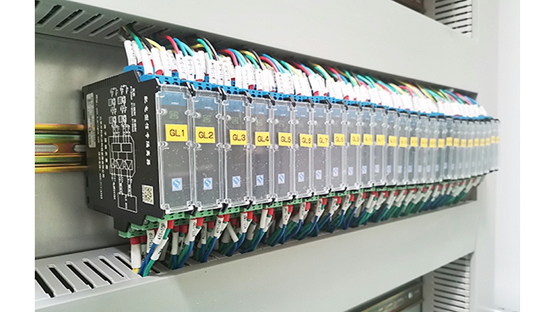 PLC控制柜細(xì)節(jié) PLC控制柜細(xì)節(jié)