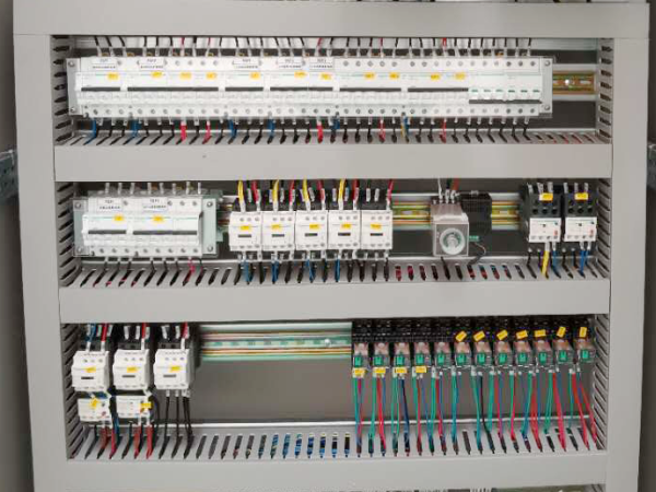 變頻柜細節 變頻柜細節